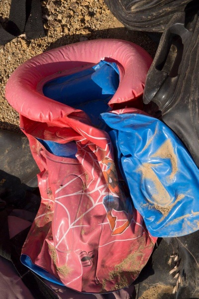 lesvos_kid_stuff_06